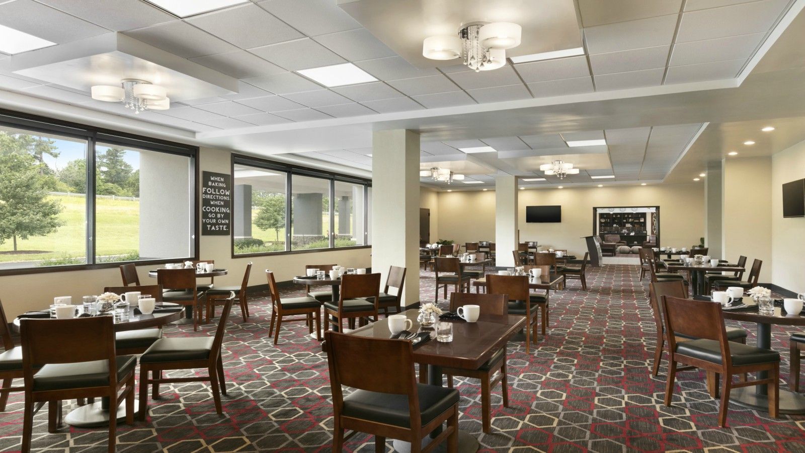 Four Points By Sheraton Raleigh North Hotel Restaurant photo